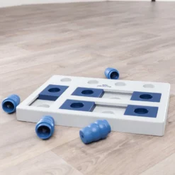 TRIXIE Chess Activity Strategy Game Dog Toy -ROYAL CANIN Shop 107269 PT7. AC SS1800 V1686330230