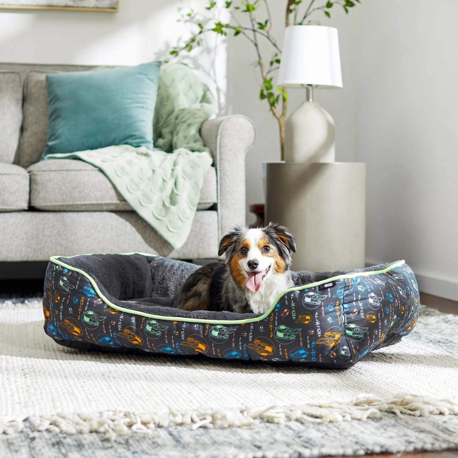 STAR WARS THE MANDALORIAN GROGU Bolster Cat & Dog Bed 1 STAR WARS THE MANDALORIAN GROGU Bolster Cat & Dog Bed