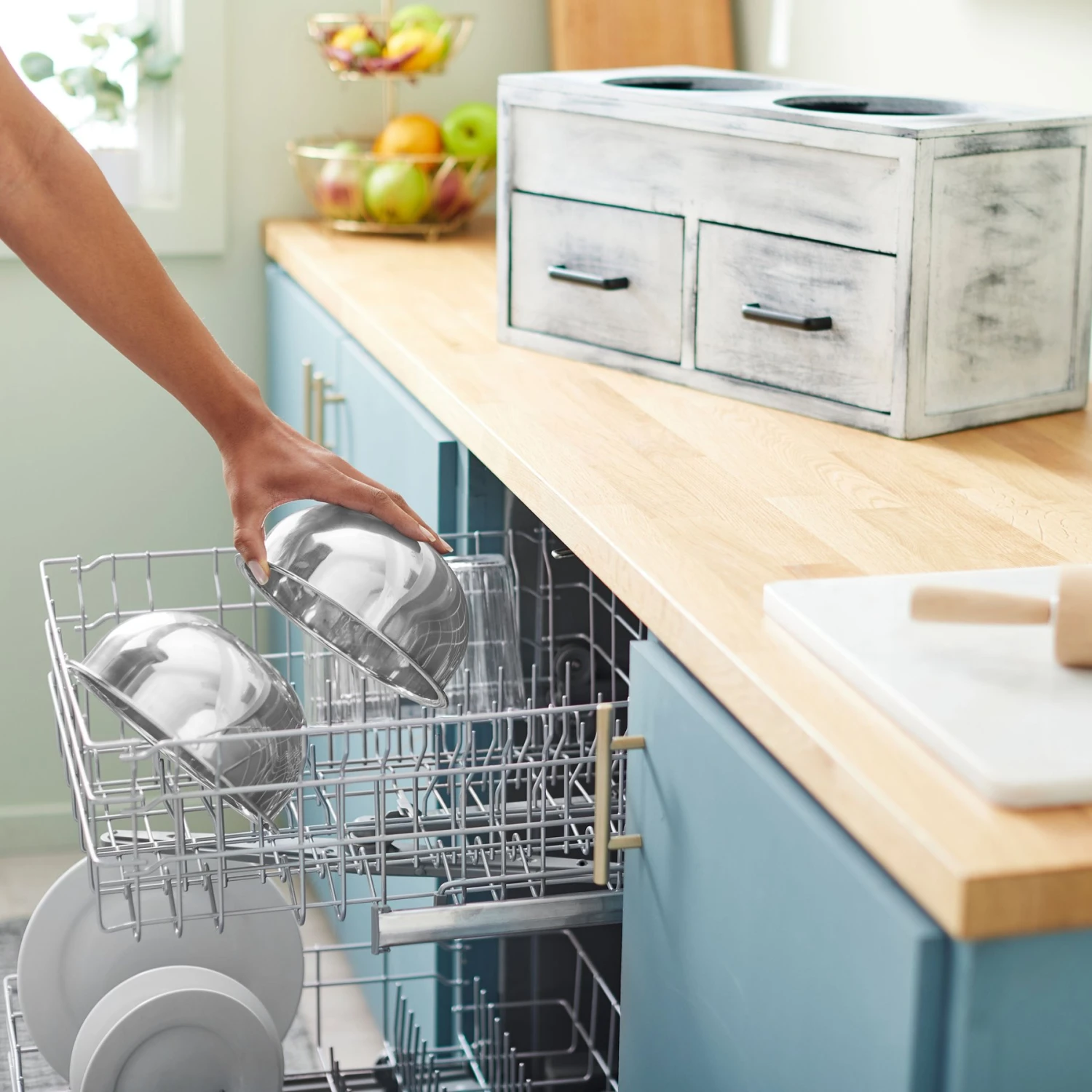 Frisco Premium Wood Elevated Large Breed Dog Bowl With Storage Station, 10 Cup 5 Frisco Premium Wood Elevated Large Breed Dog Bowl With Storage Station, 10 Cup - Image 5