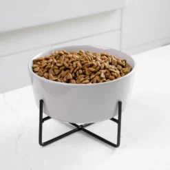 Waggo Simple Solid Iron Dog & Cat Bowl Stand 7 Waggo Simple Solid Iron Dog & Cat Bowl Stand -ROYAL CANIN Shop 731462 PT2. AC SS1800 V1698346580